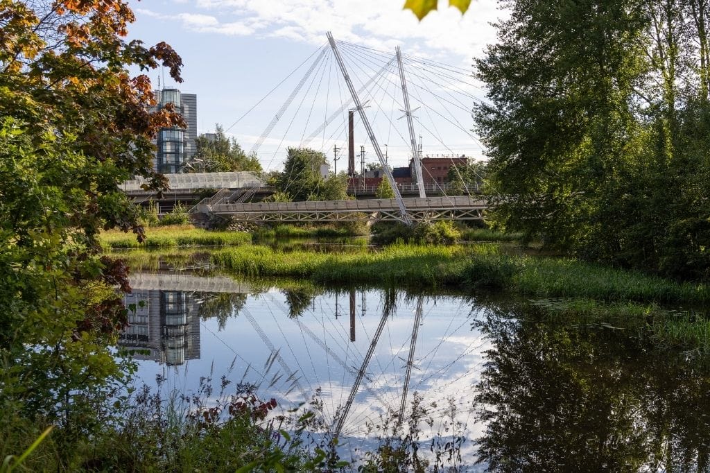 Tikkurilan jokivarsi